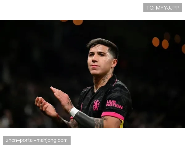 切尔西官方确认：中场核心恩佐-费尔南德斯因腿筋伤势将缺席四周